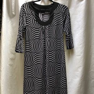 Black and white patterned dress